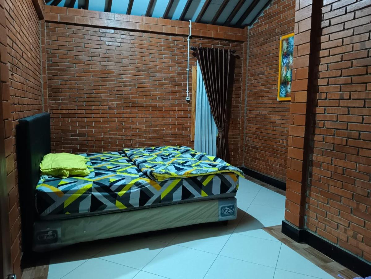 Guesthouse Jogja Omah Punagi สเลมาน ภายนอก รูปภาพ